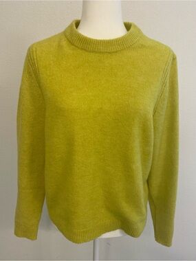 a new day Lime Crewneck Sweater LIKE NEW